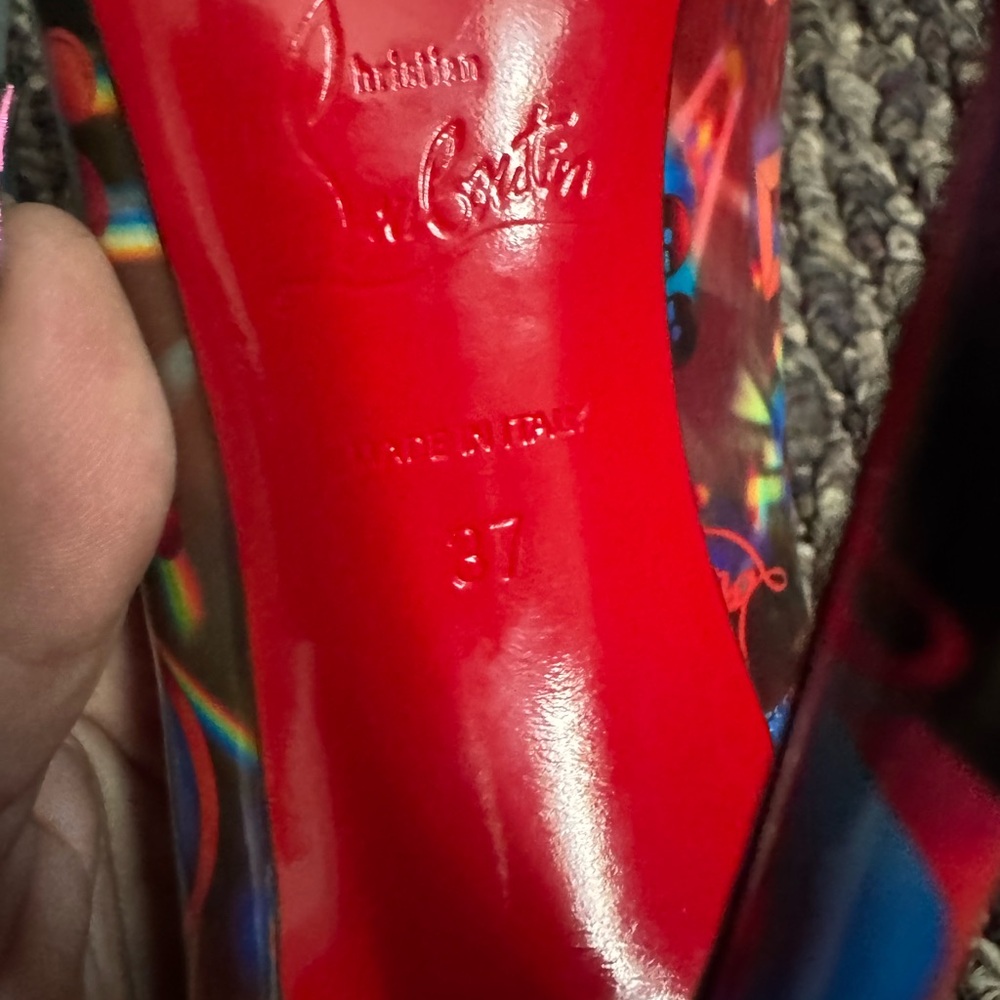 XXXSOLDXXX
🆑👠 So Kate Laser Disco - Picture 11 of 12